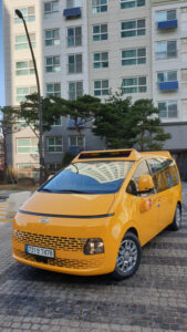 스쿨버스 스타리아 킨더 어린이 통학차량