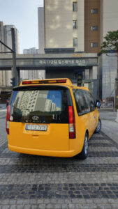 스쿨버스 스타리아 킨더 어린이 통학차량