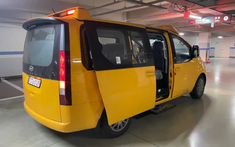 2026년 스타리아 킨더 측면 스쿨버스